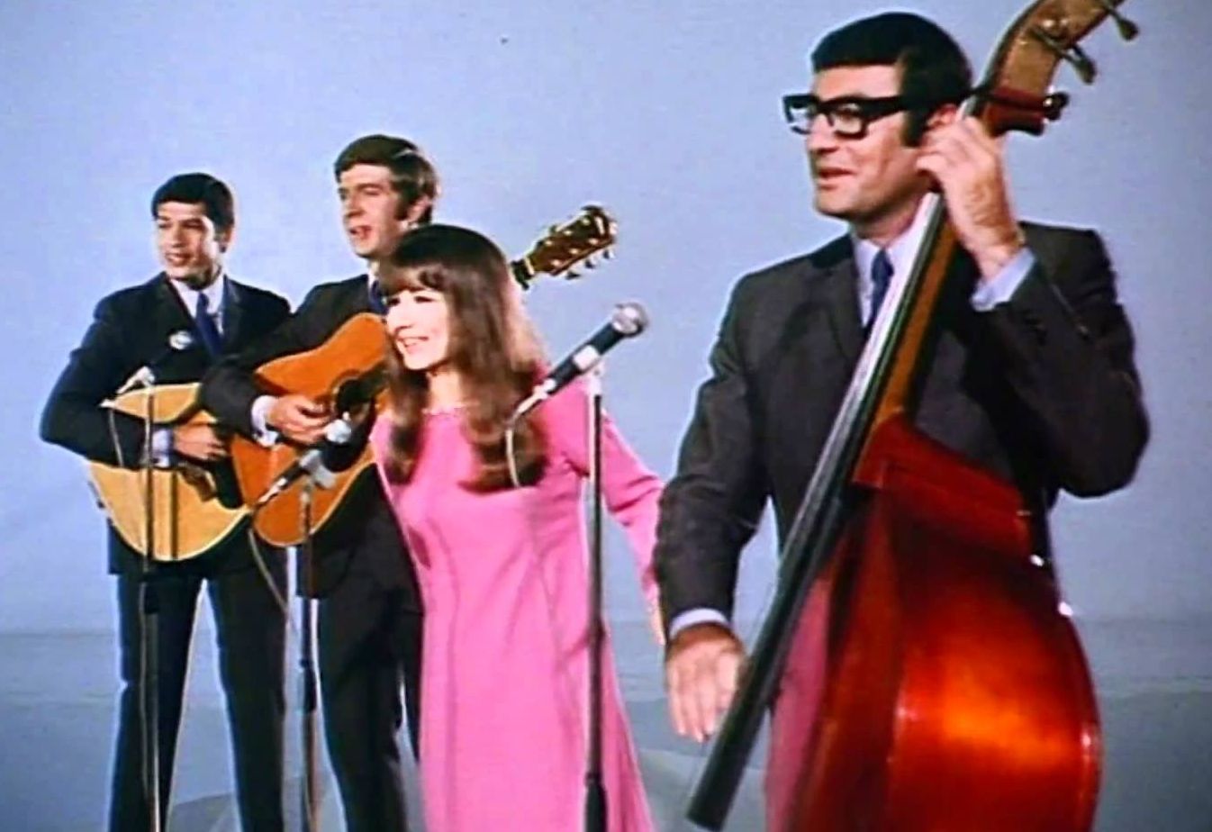 A Tender Farewell from The Seekers: “The Last Thing on My Mind”