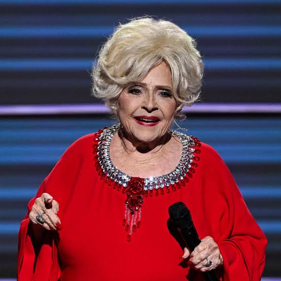 SAD NEWS: 30 minutes ago in Nashville, Tennessee. At the age of 80, the family of music legend Brenda Lee has just announced urgent news — Brenda is currently receiving emergency medical attention after a sudden health scare…