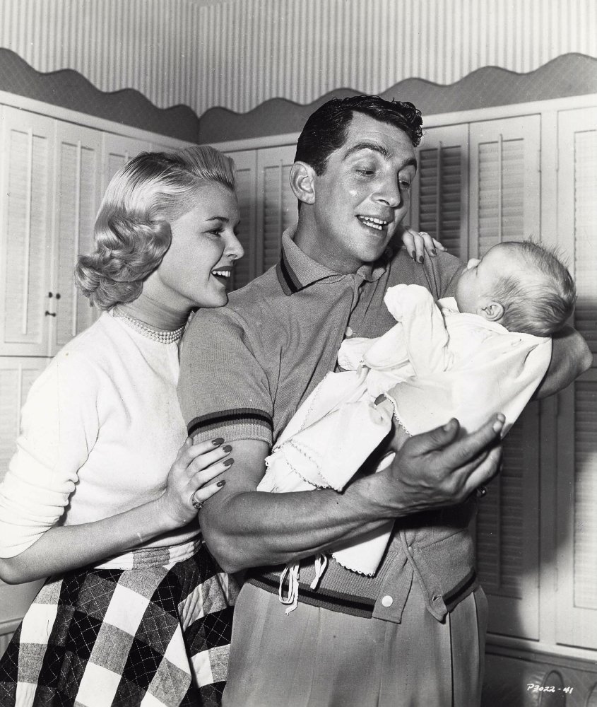 The Untold Truth Behind Dean Martin and Jeanne Martin’s Divorce.