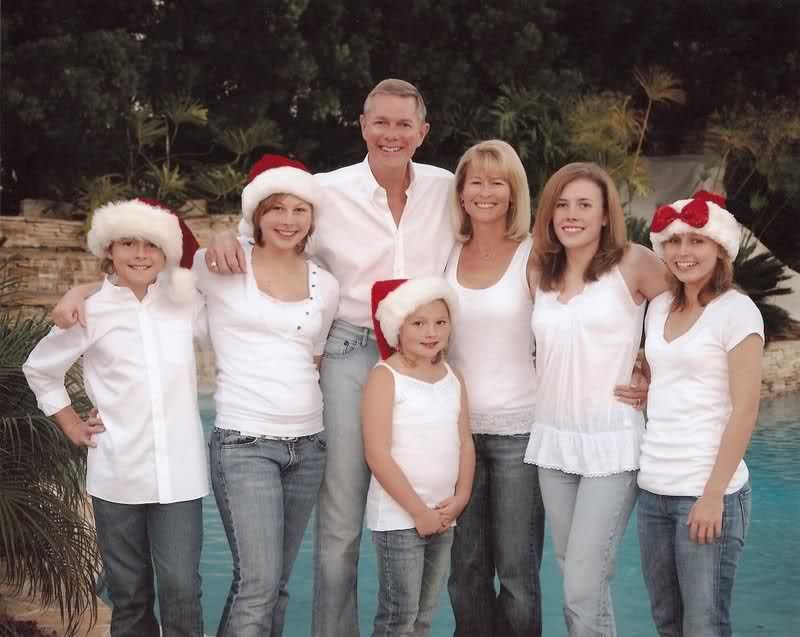 At 33, Mindi Karen Carpenter, Daughter of Richard Carpenter, Pays Tribute to Her Late Aunt Karen Carpenter with an Angelic Voice Just Like Hers